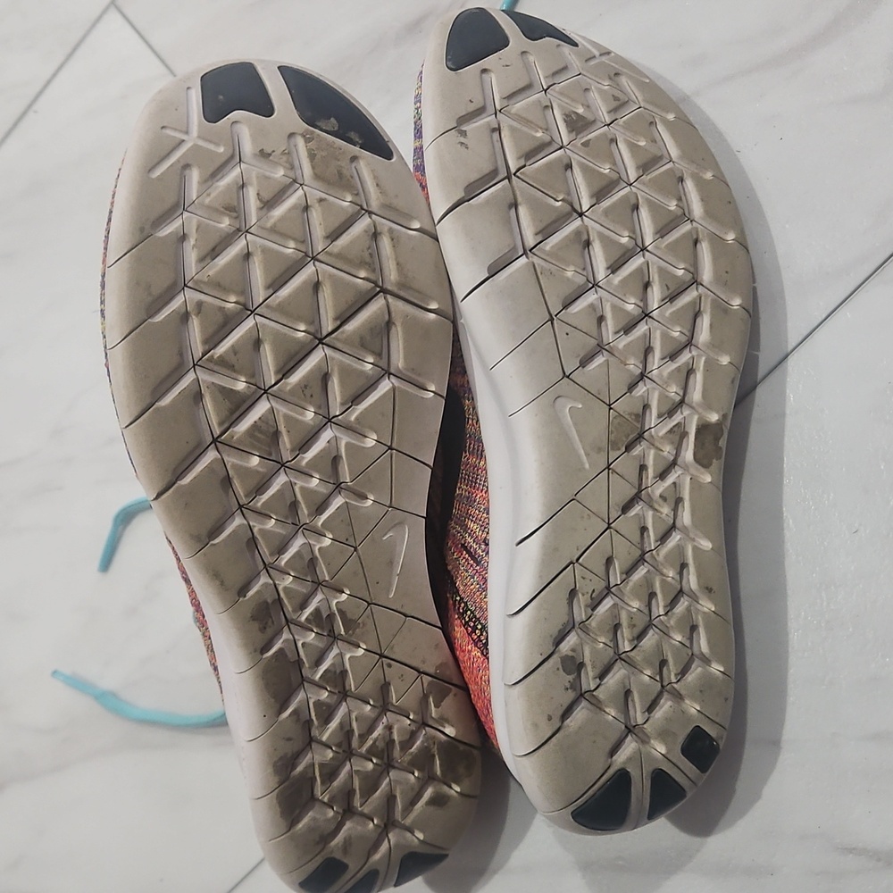 Nike Free Rn Flyknit Shoes - Picture 5 of 5